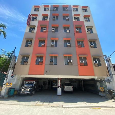 Oyo 888 City Stay Inns Fortview Bgc Pasig City Kültér fotó
