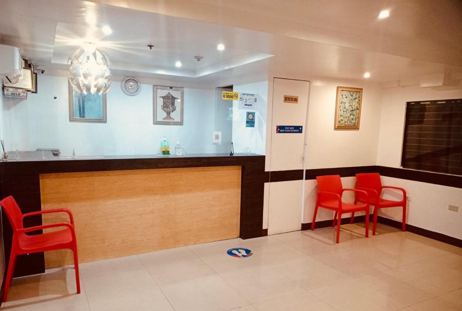 Oyo 888 City Stay Inns Fortview Bgc Pasig City Kültér fotó